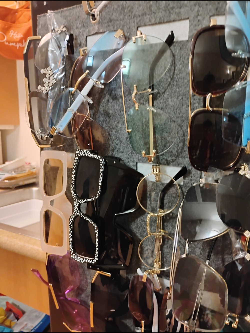 All Designer, Trending New Nice Glasses/Sunglasses 26/All !!!
